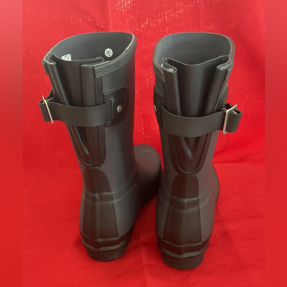 Hunter Short Matte Women’s Rain Boot - Picture 3 of 5
